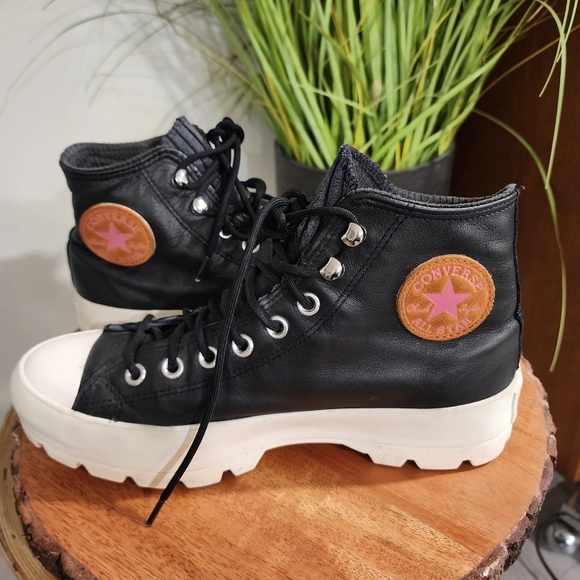 Converse Chuck Taylor All-Star Lugged Leather Upper Sneaker Women's Size 9.5 - Picture 1 of 10